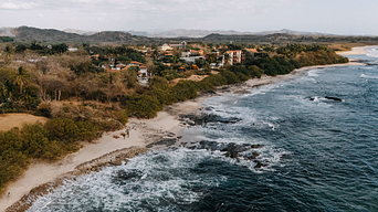 elopement photographer in Costa Rica